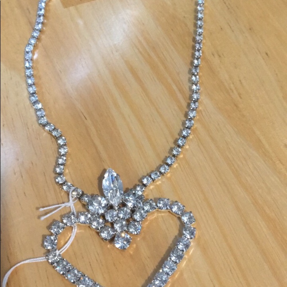 Vintage rhinestone heart necklace